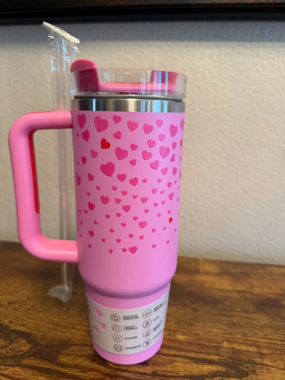 Stanley Pink Heart - 30oz Pattern Quench Tumbler with Handle - Picture 2 of 3
